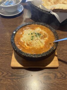 会社近くの本場のカレー屋さん