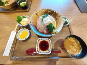 豊浜でランチ！🐟