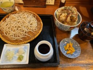 美浜町にあるお蕎麦屋さん